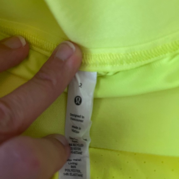 EUC💛LULULEMON💛SIZE 2💛TENNIS TIME SKIRT W/ SHORT💛POCKETS💛HI LIGHTER YELLOW - Picture 2 of 5